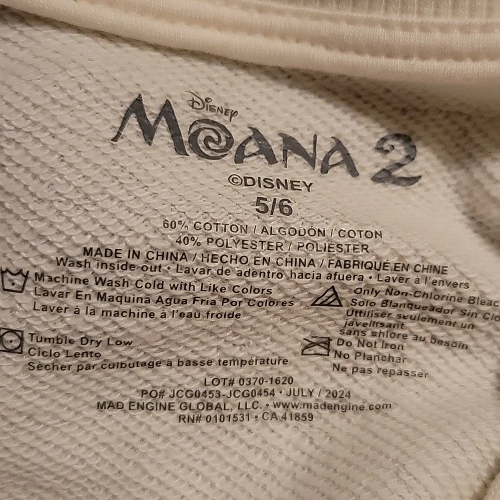 NWT: Disney MOANA 2 Girls Full Zipper Sweatshirt - Picture 8 of 9